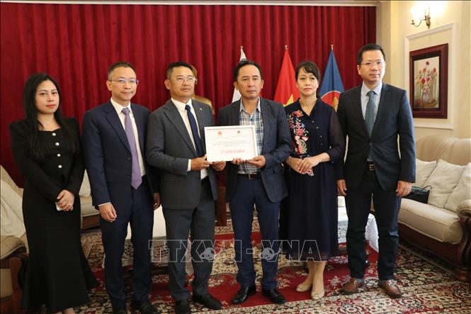 «В трудное время мы чувствуем тепло любви соотечественников»