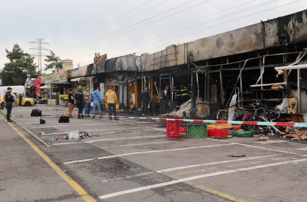 Пожар в торговом центре Шапа в Чехии