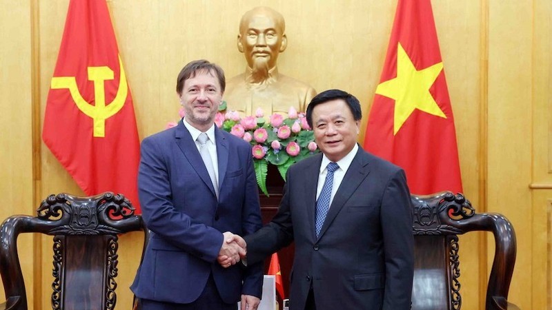 Расширение сотрудничества Национальной политической академии им Хо Ши Мина с Венгрией и Арменией