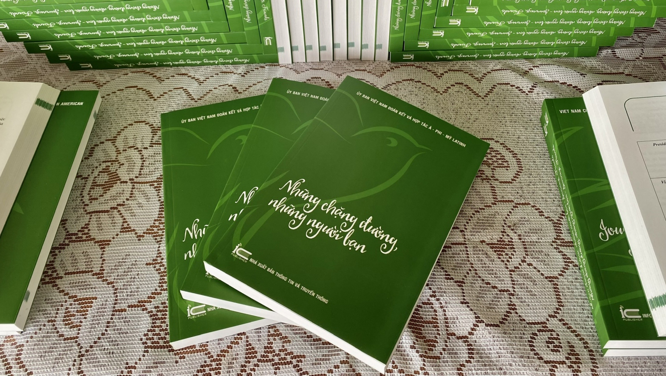 Презентация книги о солидарности и сотрудничестве Вьетнама со странами Азии, Африки и Латинской Америки