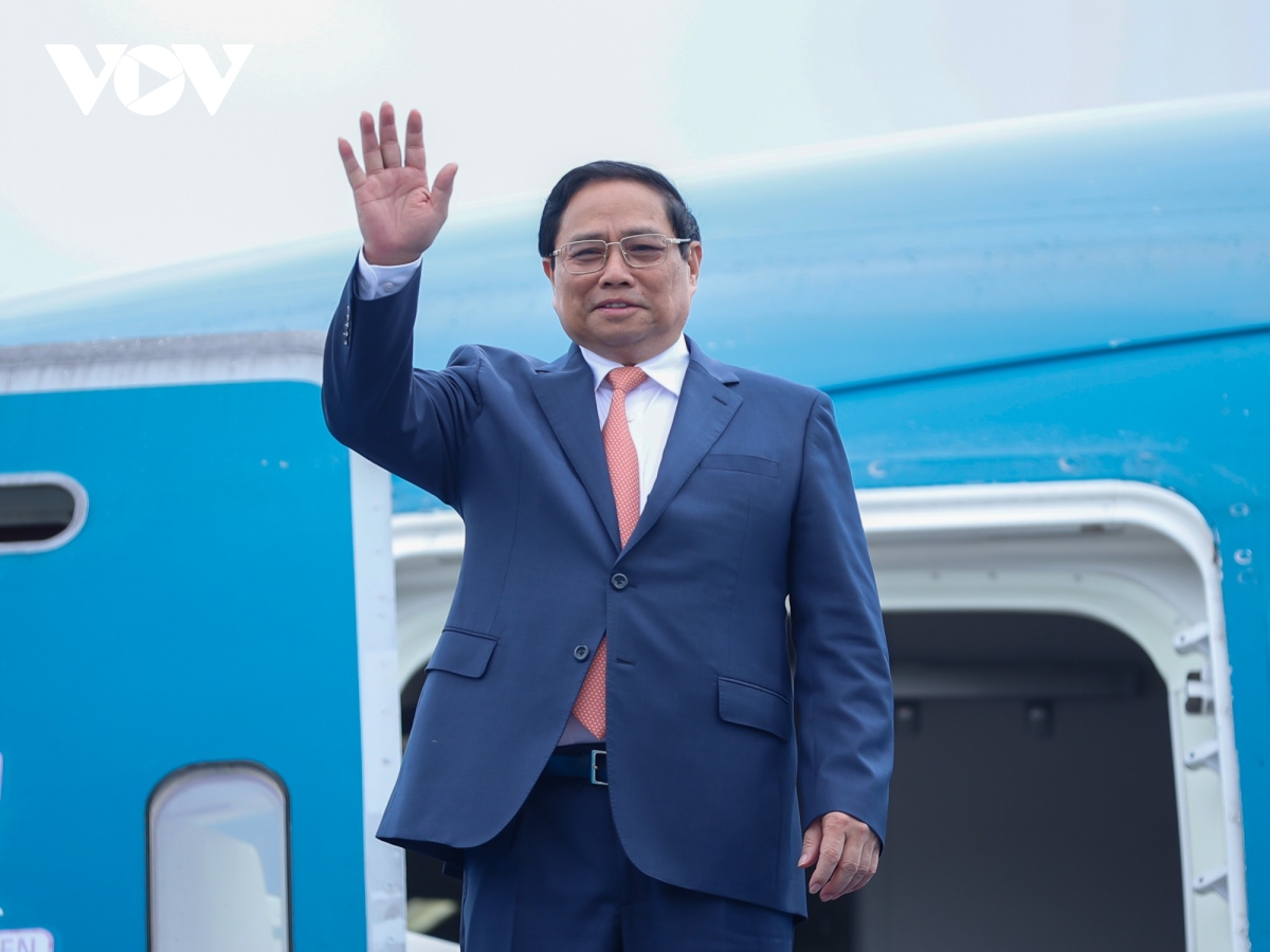 Премьер-министр СРВ отправился в Китай для участия в ВЭФ 2024 года в Даляне