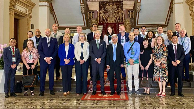 Руководители города Хошимина провели встречу со специальным посланником правительства Австралии и австралийской бизнес-делегацией