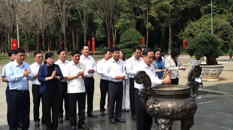 Председатель Национального собрания посетил Национальный исторический памятник особого значения - штаб-квартиру военного командования Татиет