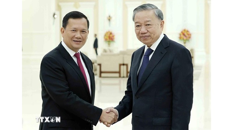 Президент То Лам провел переговоры с Премьер-министром Камбоджи Хун Манетом