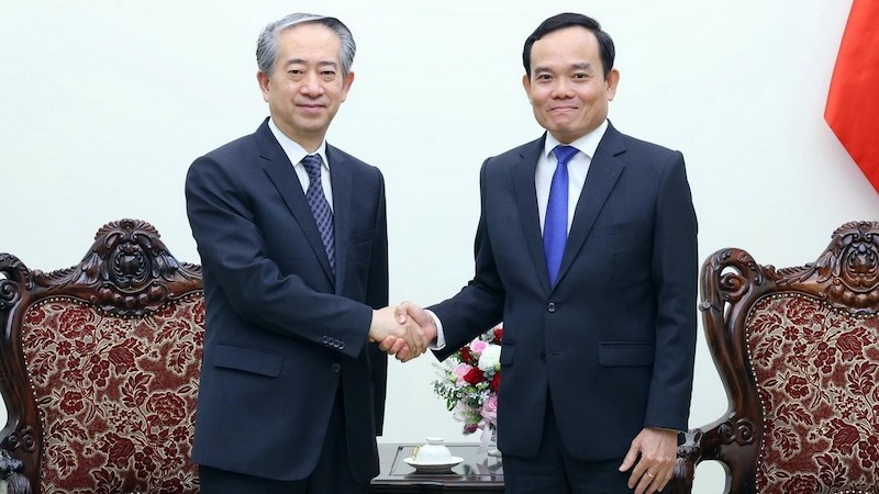 Вице-премьер Чан Лыу Куанг принял Посла Китая Сюн Бо