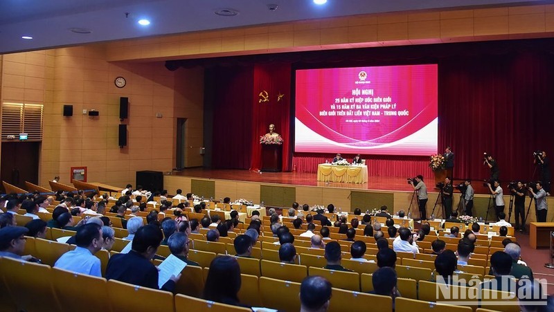 Строительство вьетнамско-китайской границы мира, дружбы, стабильности и развития