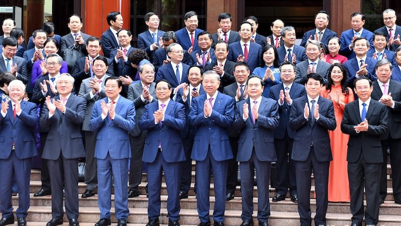 Решимость построить сильную Партию и процветающий, демократический, справедливый и цивилизованный Вьетнам