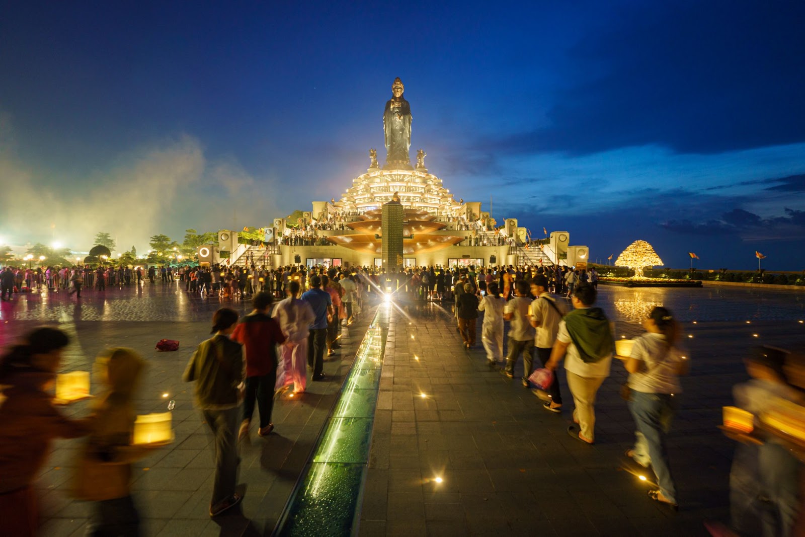 Более 4 млн человек посетили гору Баден в провинции Тэйнинь