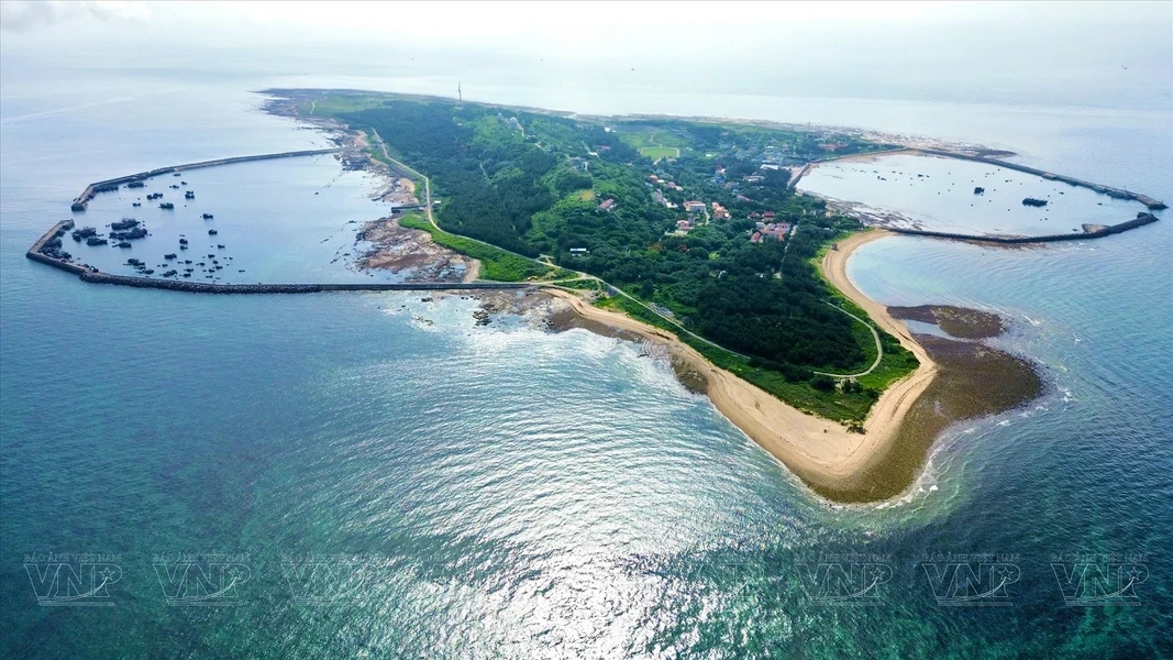 Гордый остров в Тонкинском заливе