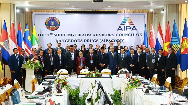 Усиление роли парламентов в решении проблемы наркотиков