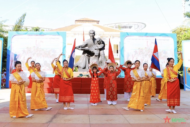 Открылся детский фестиваль Вьетнам-Лаос-Камбоджа 2024 года