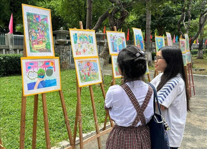 Укрепление солидарности и дружбы между народами стран АСЕАН