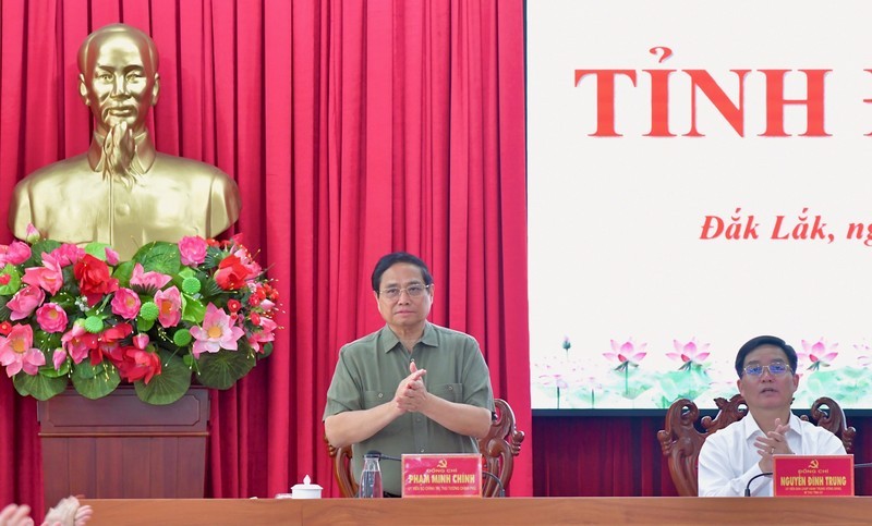 Премьер-министр Фам Минь Тьинь провел рабочую встречу с руководителями провинции Даклак