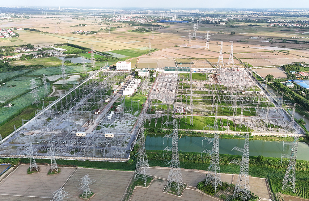 Планируется, что церемония введения в эксплуатацию 3-линии высоковольтной электропередачи 500 кВ состоится до 2 сентября текущего года