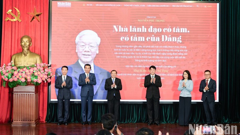 Открылась специальная информационная страница «Генеральный секретарь ЦК КПВ Нгуен Фу Чонг – добродушный и дальновидный руководитель КПВ»