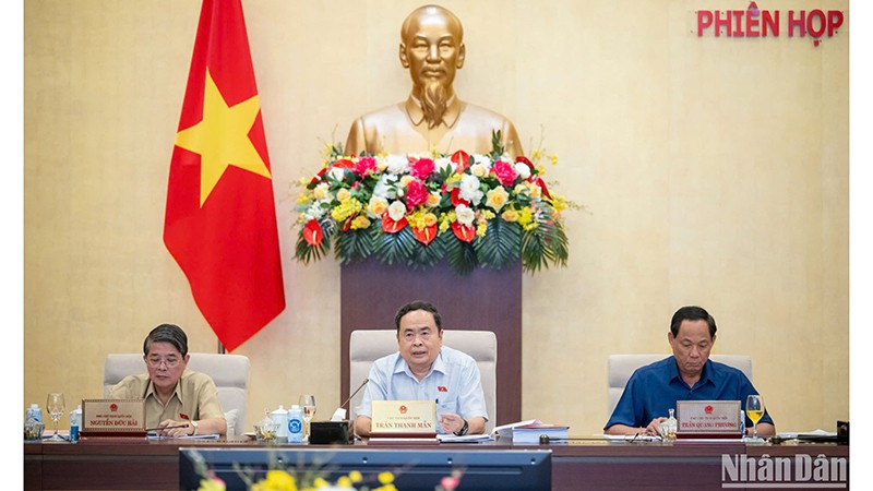 Надзор за развитием и использованием человеческих ресурсов по всей стране