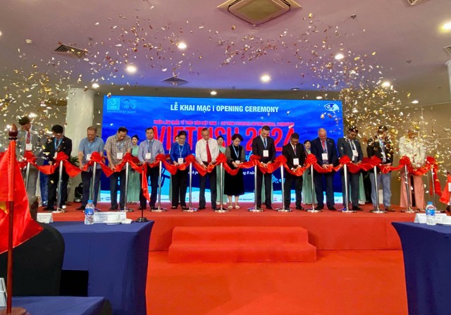 Более 280 экспонентов принимают участие в крупнейшей во Вьетнаме выставке морепродуктов