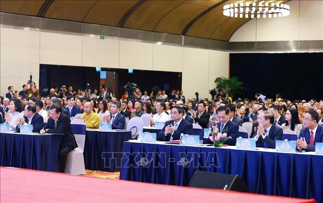 4-я конференция вьетнамцев за рубежом и форум вьетнамских интеллигентов и экспертов за рубежом