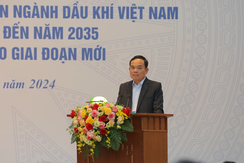 Необходимо уделить внимание развитию возобновляемой энергетики и новых источников энергии