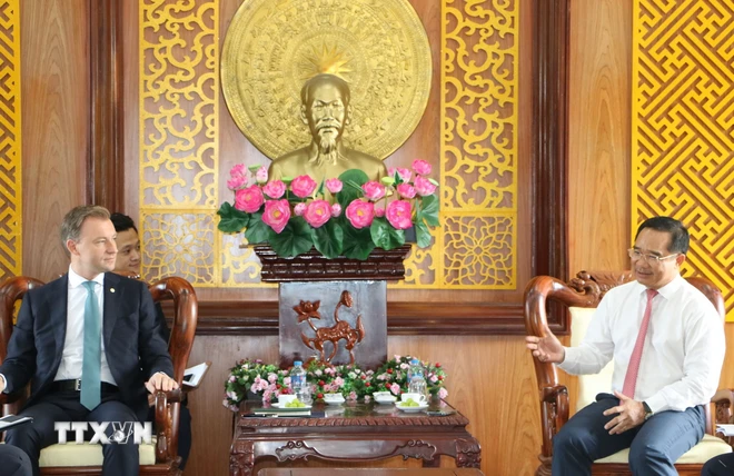 Содействие белорусскому бизнесу в расширении инвестиций в Лонган