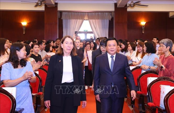 Дальнейшее укрепление крепкой и долгосрочной дружбы между Вьетнамом и Австралией