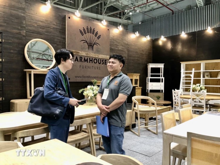 Предприятия из 13 стран и территорий мира принимают участие в международной выставке деревянных изделий во Вьетнаме