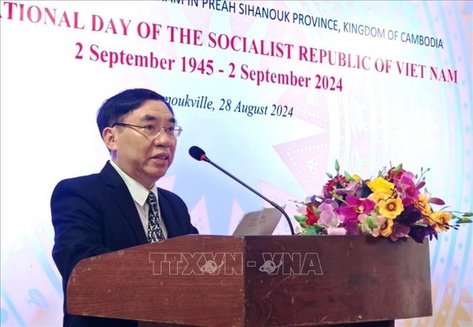 Укрепление тесных дружеских связей между Вьетнамом и Камбоджей