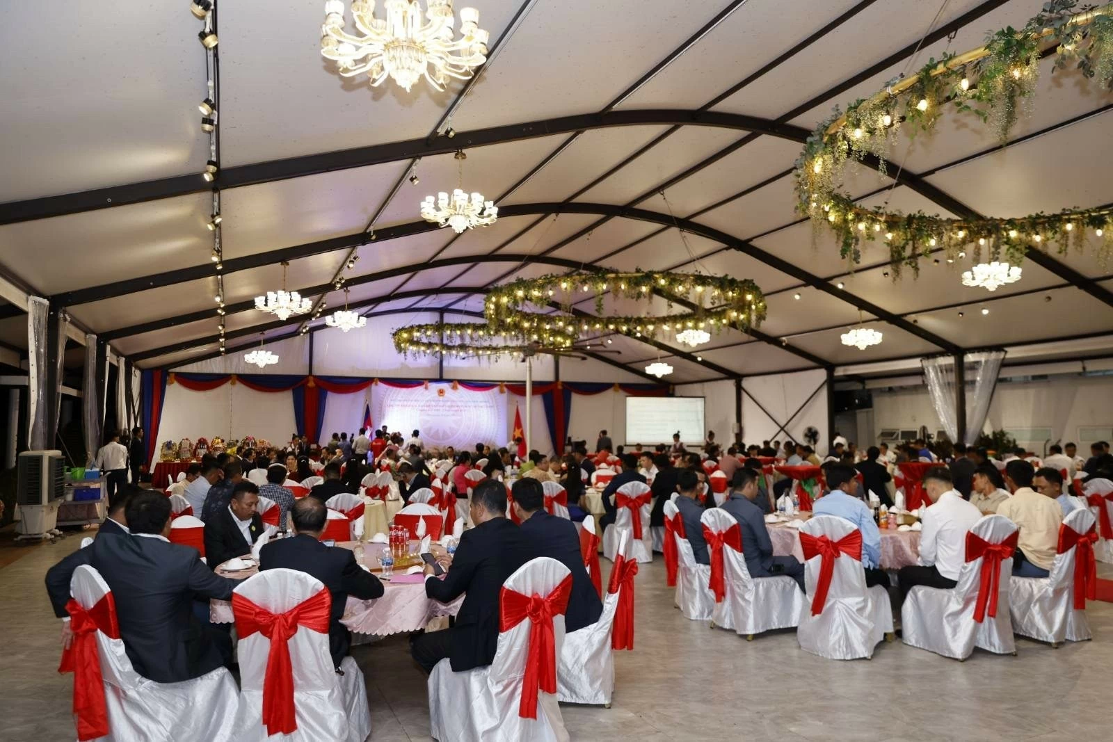 Празднование 79-й годовщины Дня Независимости Вьетнама в провинции Преа-Сианук, Камбоджа