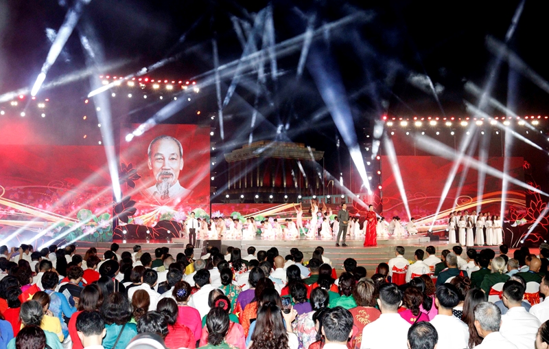 Специальная художественная программа «Заветы дяди Хо»