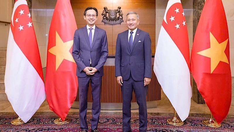 16-е политические консультации между Вьетнамом и Сингапуром