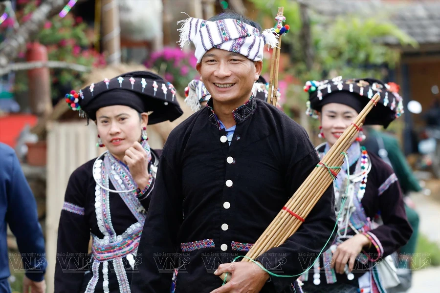 Красота традиционных лаосских нарядов