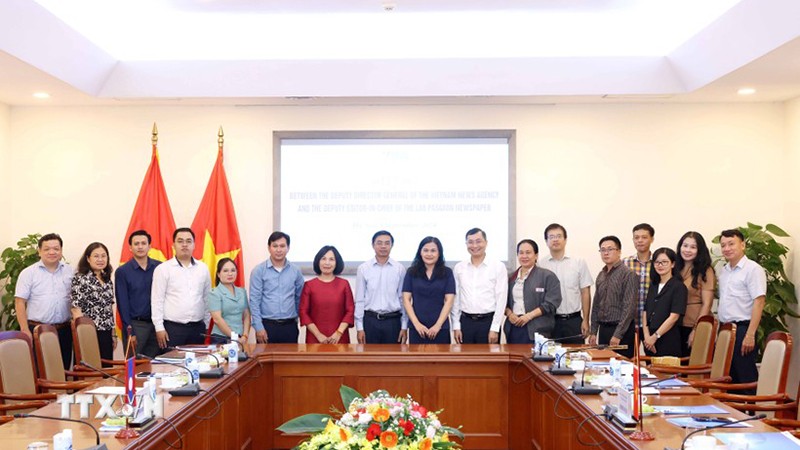 Вьетнам и Лаос обмениваются опытом цифровой трансформации журналистики