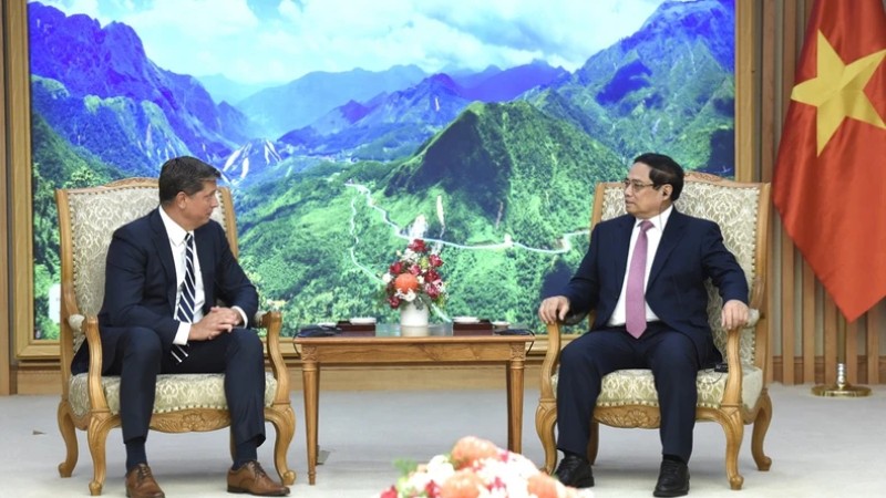 Премьер-министр Фам Минь Тьинь принял руководителя американской корпорации SpaceX