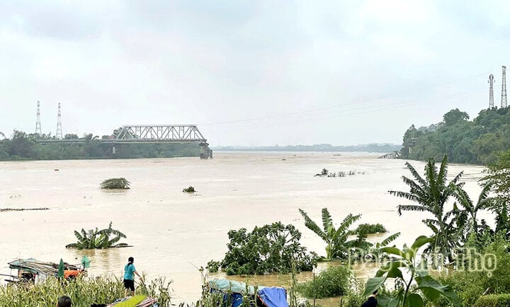 Премьер-министр потребовал быстро восстановить мост Фонгтяу в провинции Футхо