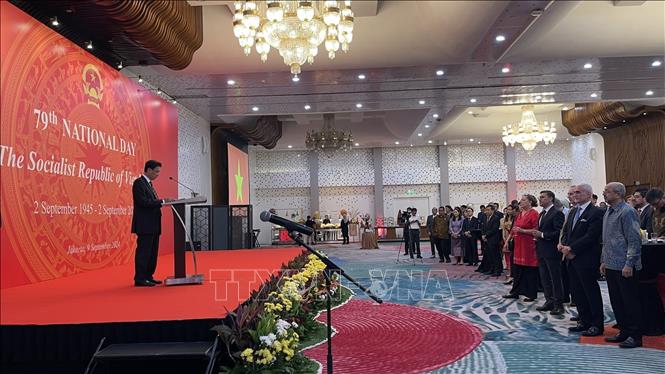 Всё больше укрепляется традиционная дружба между Вьетнамом и Индонезией