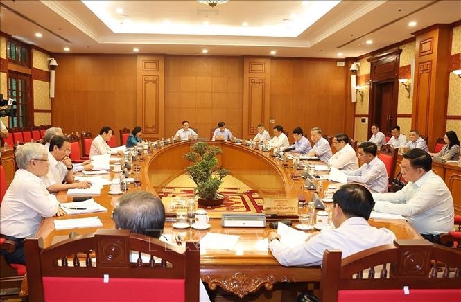 Генсек ЦК КПВ, президент То Лам возглавил заседание Политбюро по ликвидации последствий тайфуна Яги