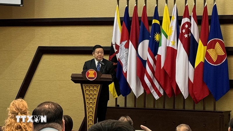 Вьетнам принял участие в 1-м саммите аналитических центров АСЕАН