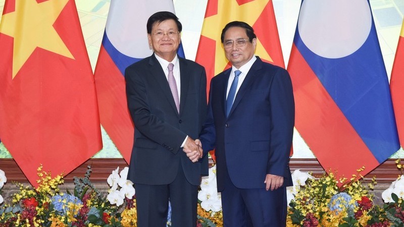 Премьер-министр Фам Минь Тьинь встретился с Генеральным секретарем ЦК Народно- революционной партии Лаоса НРПЛ , Президентом Лаоса