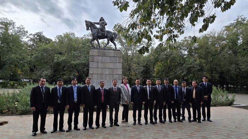 Хошимин и Алматы желают развивать отношения сотрудничества в ближайшее время