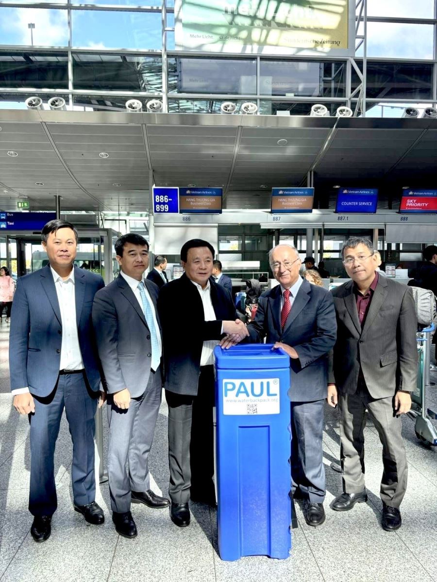 Всемирная университетская служба Германии предоставила фильтр для воды пострадавшим от тайфуна во Вьетнаме