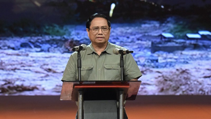 Премьер-министр Фам Минь Тьинь принял участие в программе «Опоры Вьетнама»