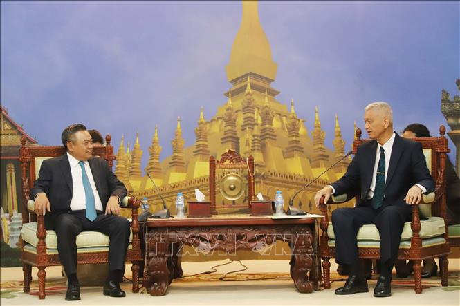 Развитие отношений дружбы и сотрудничества между Ханоем и Вьентьяном