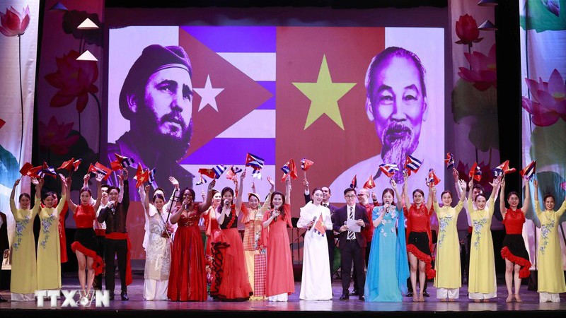 Продвижение отношений традиционной солидарности и особой дружбы между Вьетнамом и Кубой