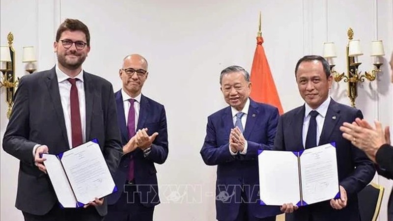 Генеральный секретарь ЦК КПВ, Президент Вьетнама принял руководителей Airbus и Safran