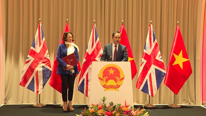 Новая возможность для укрепления отношений стратегического партнерства между Вьетнамом и Великобританией