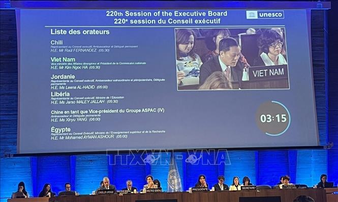 Вьетнам принял участие в 220-й сессии Исполнительного совета ЮНЕСКО