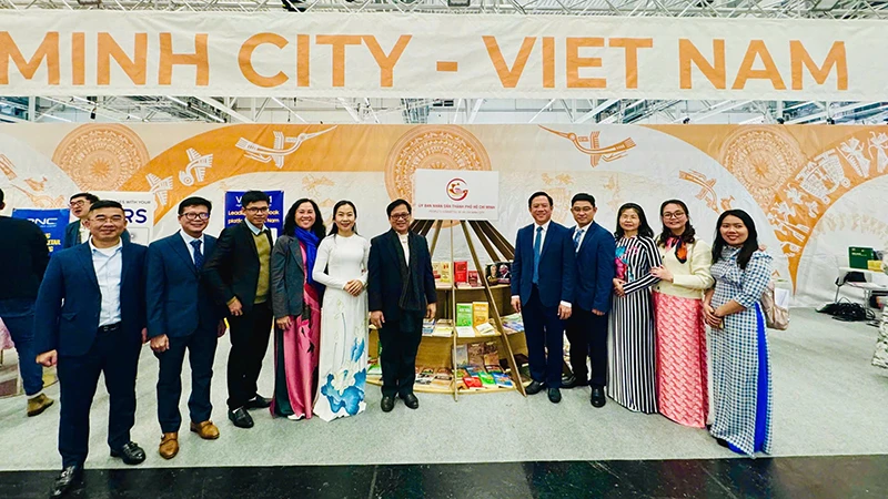 Город Хошимин принимает участие во Франкфуртской книжной ярмарке 2024 года
