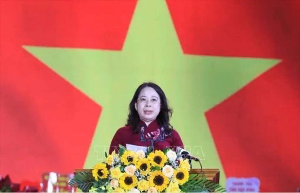 Церемония празднования 60-летия визита Дядюшки Хо в уезд Кимбои