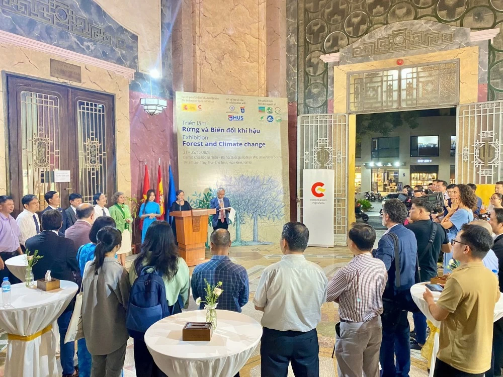 Выставка «Лес и изменение климата» в Ханое