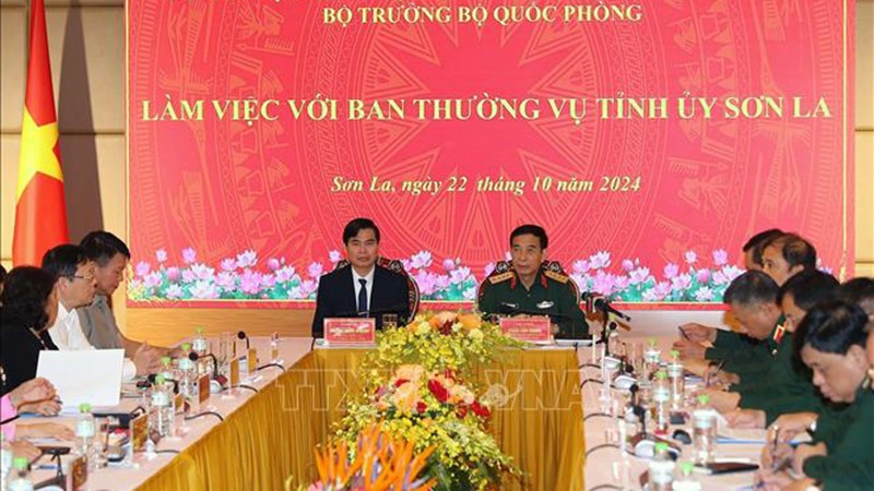 Генерал армии Фан Ван Жанг провел рабочую встречу с руководителями провинции Шонла
